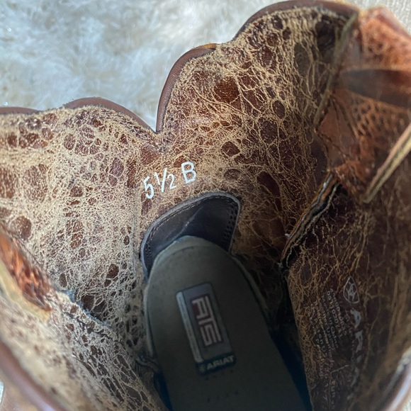 SOLD Authentic Ariat Cowboy Boots Women size 5.5 - Picture 6 of 11